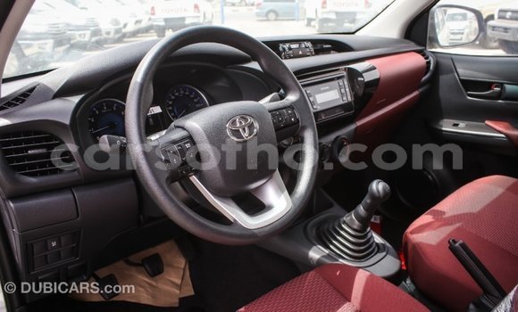 اشتري Imported Toyota Hilux White سيارة في Import - Dubai في Maseru اشتري Imported Toyota Hilux White سيارة في Import - Dubai في Maseru