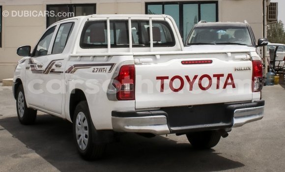 اشتري Imported Toyota Hilux White سيارة في Import - Dubai في Maseru اشتري Imported Toyota Hilux White سيارة في Import - Dubai في Maseru