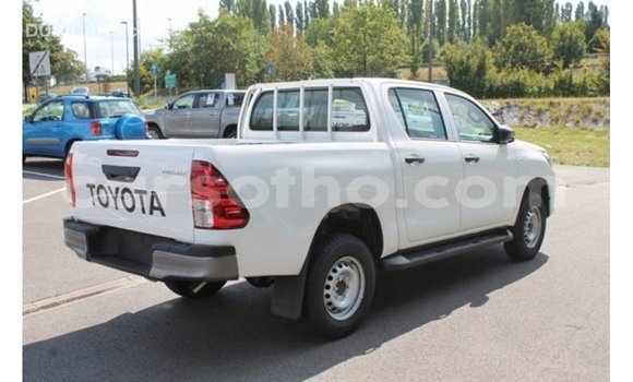 Acheter Import Voiture Toyota Hilux Blanc à Import - Dubai, Maseru Acheter Import Voiture Toyota Hilux Blanc à Import - Dubai, Maseru