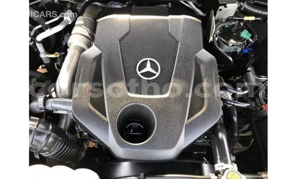 Sayi Imported Mercedes-Benz 250 Black Mota in Import - Dubai a Maseru Sayi Imported Mercedes-Benz 250 Black Mota in Import - Dubai a Maseru