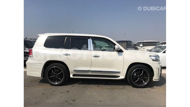 Big with watermark toyota land cruiser maseru import dubai 16864