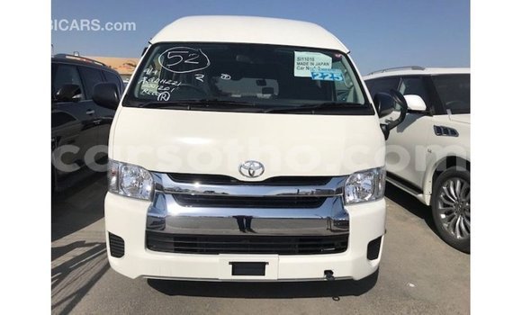 Acheter Import Voiture Toyota Hiace Blanc à Import - Dubai, Maseru Acheter Import Voiture Toyota Hiace Blanc à Import - Dubai, Maseru
