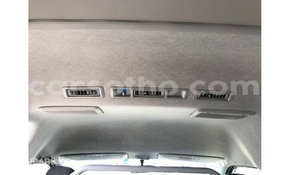 Acheter Import Voiture Toyota Hiace Blanc à Import - Dubai, Maseru Acheter Import Voiture Toyota Hiace Blanc à Import - Dubai, Maseru