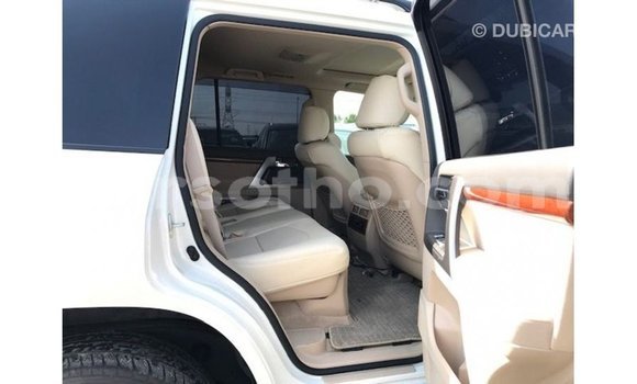 Buy Import Toyota Land Cruiser White Car in Import - Dubai in Maseru Buy Import Toyota Land Cruiser White Car in Import - Dubai in Maseru