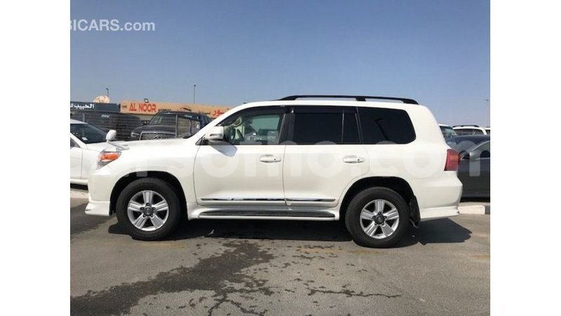 Big with watermark toyota land cruiser maseru import dubai 16867