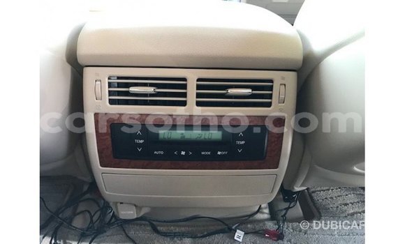 Buy Import Toyota Land Cruiser White Car in Import - Dubai in Maseru Buy Import Toyota Land Cruiser White Car in Import - Dubai in Maseru