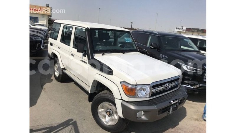 Big with watermark toyota land cruiser maseru import dubai 16868