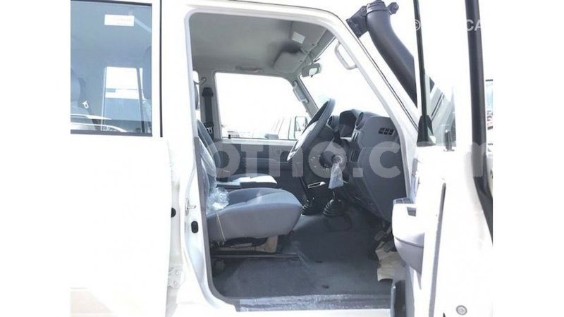 Big with watermark toyota land cruiser maseru import dubai 16868