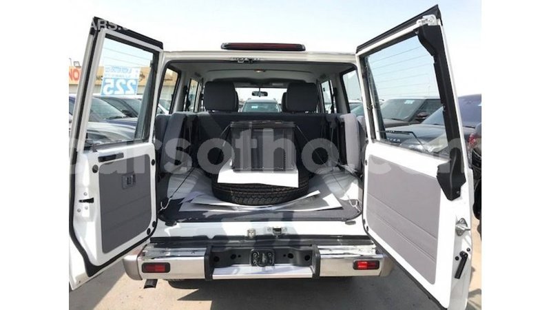 Big with watermark toyota land cruiser maseru import dubai 16868