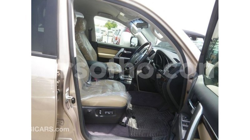 Big with watermark toyota land cruiser maseru import dubai 16869