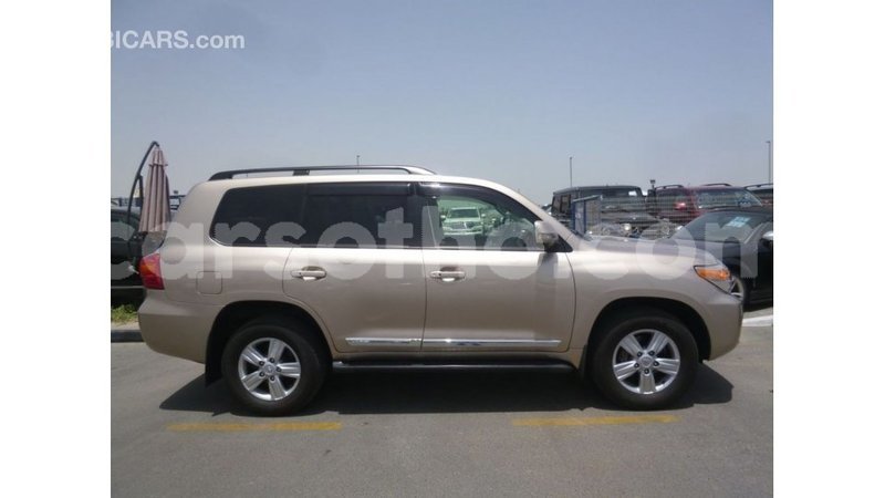 Big with watermark toyota land cruiser maseru import dubai 16869