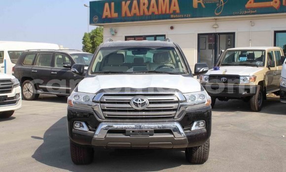 Buy Import Toyota Land Cruiser Black Car in Import - Dubai in Maseru Buy Import Toyota Land Cruiser Black Car in Import - Dubai in Maseru