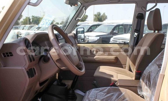 اشتري Imported Toyota Land Cruiser Beige سيارة في Import - Dubai في Maseru اشتري Imported Toyota Land Cruiser Beige سيارة في Import - Dubai في Maseru