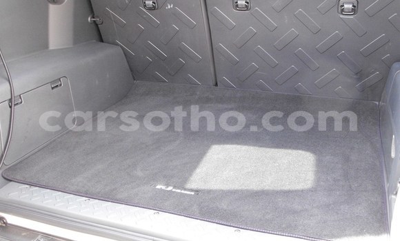 Buy Used Toyota FJ Cruiser White Car in Butha–Buthe in Thaba-Tseka Buy Used Toyota FJ Cruiser White Car in Butha–Buthe in Thaba-Tseka