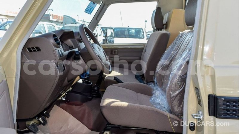 Big with watermark toyota land cruiser maseru import dubai 16879