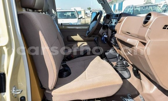 اشتري Imported Toyota Land Cruiser Beige سيارة في Import - Dubai في Maseru اشتري Imported Toyota Land Cruiser Beige سيارة في Import - Dubai في Maseru