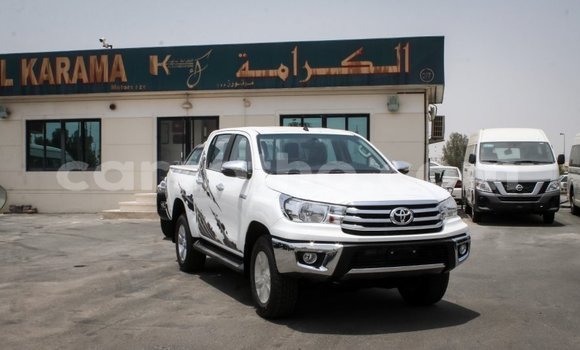 اشتري Imported Toyota Hilux White سيارة في Import - Dubai في Maseru اشتري Imported Toyota Hilux White سيارة في Import - Dubai في Maseru