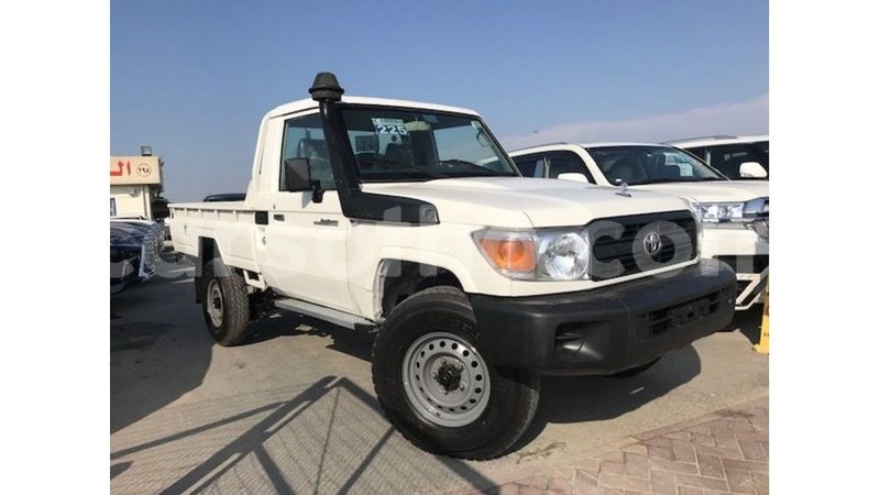 Big with watermark toyota land cruiser maseru import dubai 16885