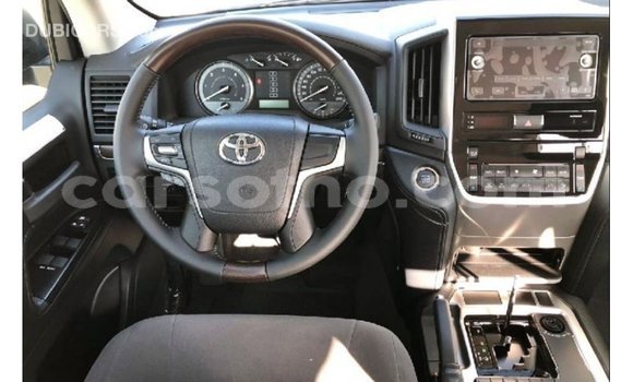 Buy Import Toyota Land Cruiser Black Car in Import - Dubai in Maseru Buy Import Toyota Land Cruiser Black Car in Import - Dubai in Maseru
