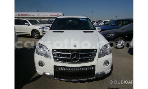 Sayi Imported Mercedes-Benz 190 White Mota in Import - Dubai a Maseru Sayi Imported Mercedes-Benz 190 White Mota in Import - Dubai a Maseru