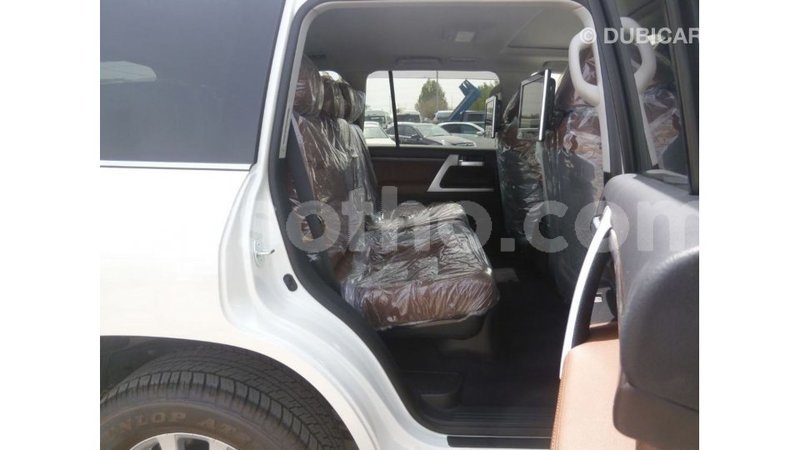 Big with watermark toyota land cruiser maseru import dubai 16896