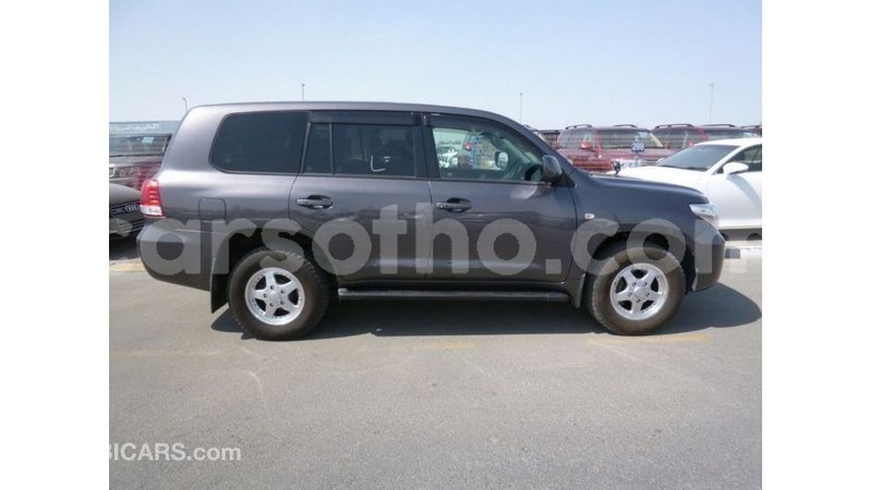 Big with watermark toyota land cruiser maseru import dubai 16900