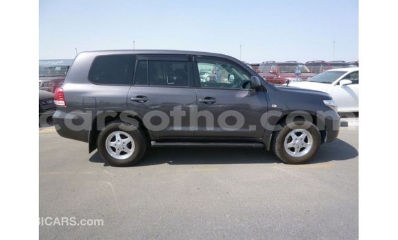 Sayi Imported Toyota Land Cruiser Other Mota in Import - Dubai a Maseru Sayi Imported Toyota Land Cruiser Other Mota in Import - Dubai a Maseru