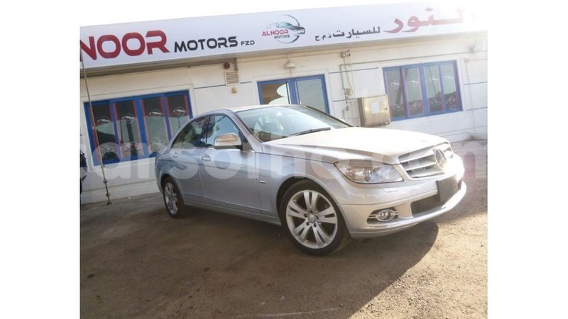 Big with watermark mercedes benz 200 maseru import dubai 16901