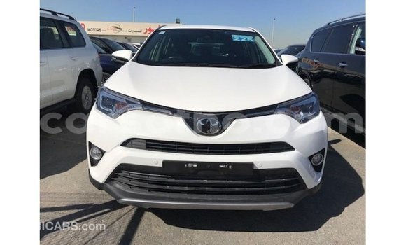 Buy Import Toyota 4Runner White Car in Import - Dubai in Maseru Buy Import Toyota 4Runner White Car in Import - Dubai in Maseru