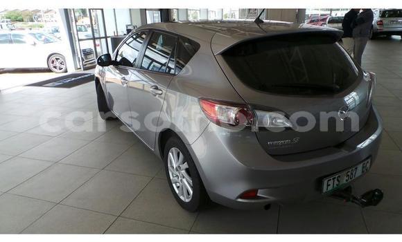 اشتري مستعمل Mazda Mazda 3 Silver سيارة في Roma في Maseru اشتري مستعمل Mazda Mazda 3 Silver سيارة في Roma في Maseru