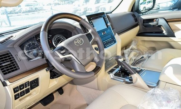 Buy Import Toyota Land Cruiser Black Car in Import - Dubai in Maseru Buy Import Toyota Land Cruiser Black Car in Import - Dubai in Maseru
