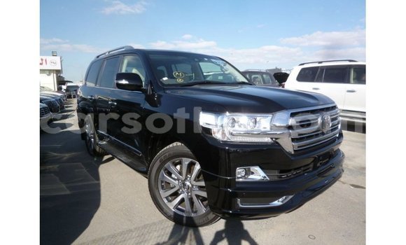 Sayi Imported Toyota Land Cruiser Black Mota in Import - Dubai a Maseru Sayi Imported Toyota Land Cruiser Black Mota in Import - Dubai a Maseru