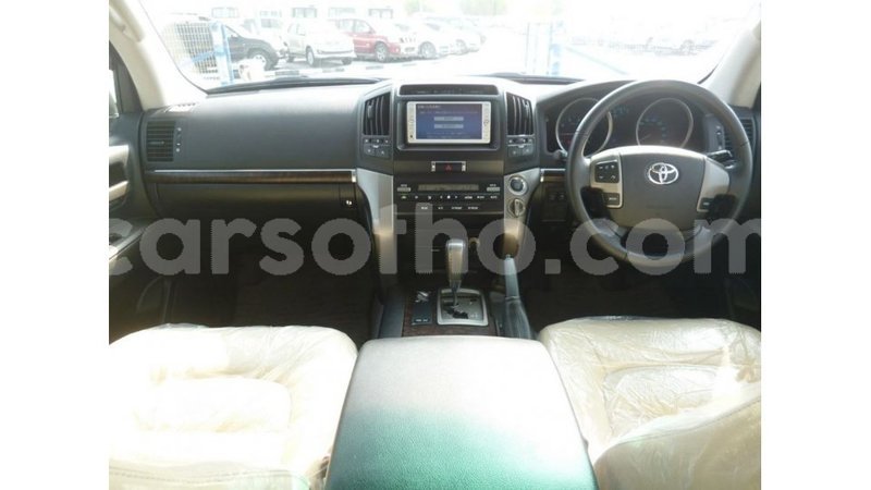 Big with watermark toyota land cruiser maseru import dubai 16910