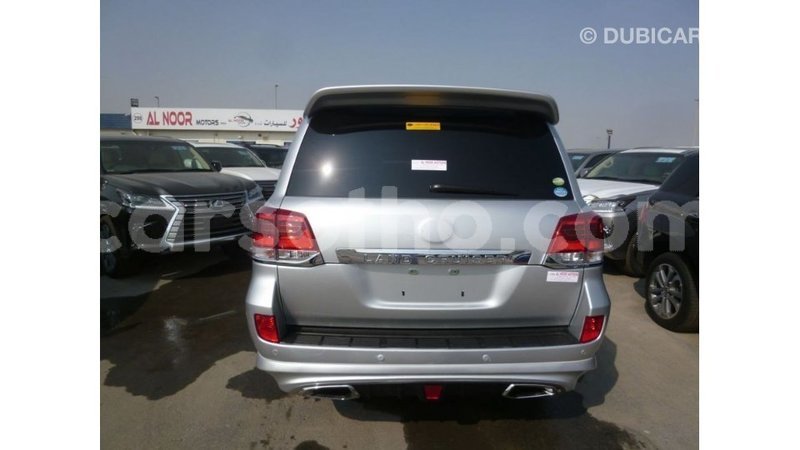 Big with watermark toyota land cruiser maseru import dubai 16910