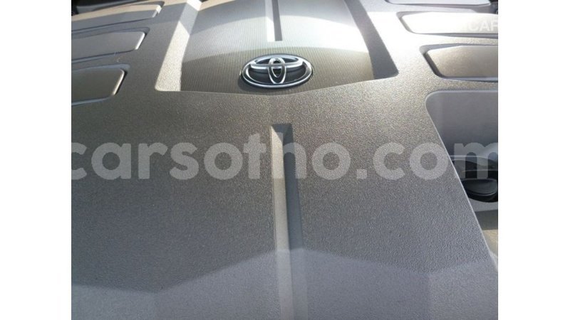 Big with watermark toyota land cruiser maseru import dubai 16910