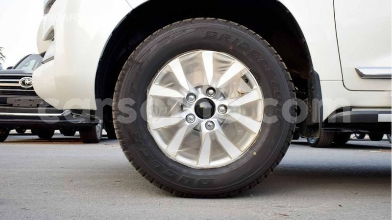 Big with watermark toyota land cruiser maseru import dubai 16913