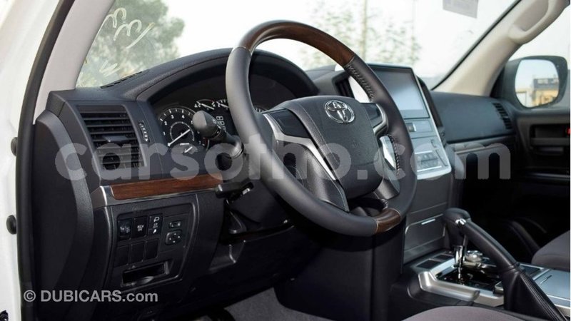 Big with watermark toyota land cruiser maseru import dubai 16913