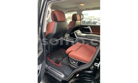Buy Import Toyota Land Cruiser Black Car in Import - Dubai in Maseru Buy Import Toyota Land Cruiser Black Car in Import - Dubai in Maseru