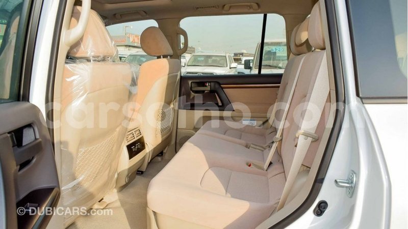 Big with watermark toyota land cruiser maseru import dubai 16916