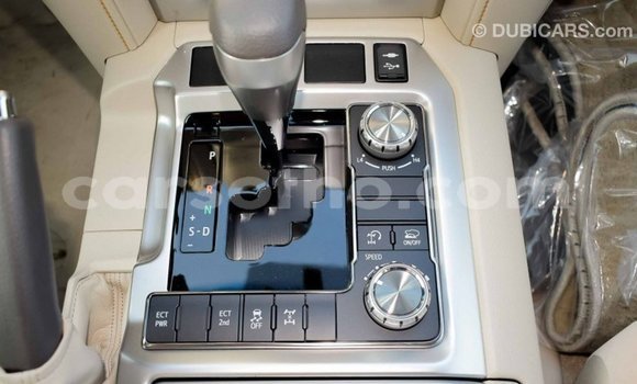 Buy Import Toyota Land Cruiser White Car in Import - Dubai in Maseru Buy Import Toyota Land Cruiser White Car in Import - Dubai in Maseru