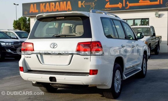 Buy Import Toyota Land Cruiser White Car in Import - Dubai in Maseru Buy Import Toyota Land Cruiser White Car in Import - Dubai in Maseru