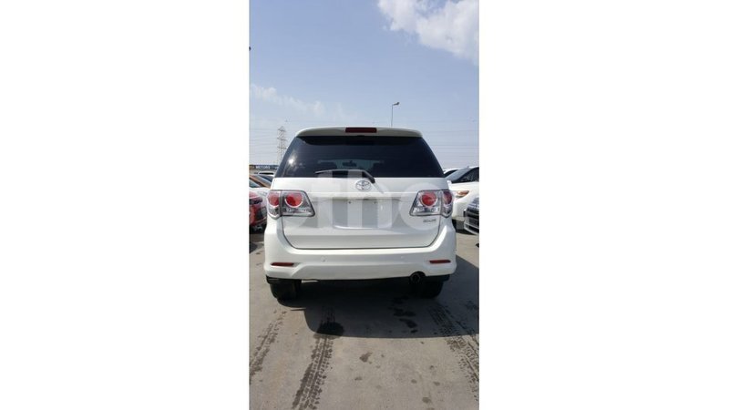 Big with watermark toyota fortuner maseru import dubai 16918