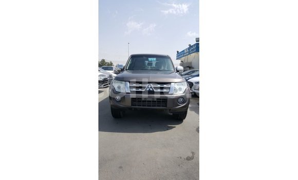 Sayi Imported Mitsubishi Pajero Brown Mota in Import - Dubai a Maseru Sayi Imported Mitsubishi Pajero Brown Mota in Import - Dubai a Maseru