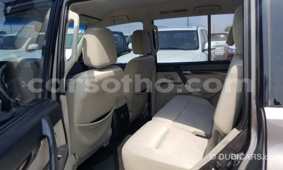 Sayi Imported Mitsubishi Pajero Brown Mota in Import - Dubai a Maseru Sayi Imported Mitsubishi Pajero Brown Mota in Import - Dubai a Maseru