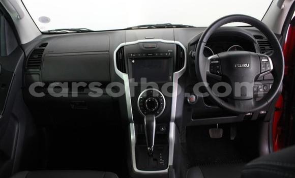 Sayi Na hannu Isuzu D–MAX Red Mota in Maseru a Maseru Sayi Na hannu Isuzu D–MAX Red Mota in Maseru a Maseru