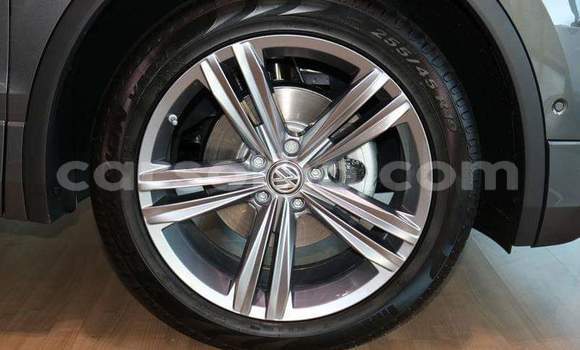 اشتري مستعمل Volkswagen Tiguan Silver سيارة في Maseru في Maseru اشتري مستعمل Volkswagen Tiguan Silver سيارة في Maseru في Maseru