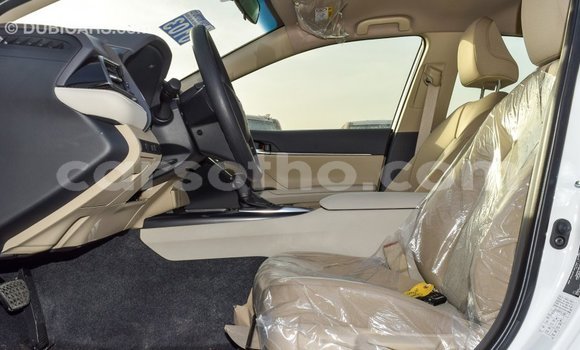 Sayi Imported Toyota Camry White Mota in Import - Dubai a Maseru Sayi Imported Toyota Camry White Mota in Import - Dubai a Maseru