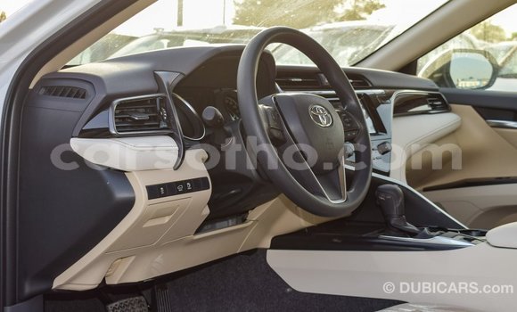 Sayi Imported Toyota Camry White Mota in Import - Dubai a Maseru Sayi Imported Toyota Camry White Mota in Import - Dubai a Maseru