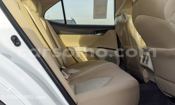Sayi Imported Toyota Camry White Mota in Import - Dubai a Maseru Sayi Imported Toyota Camry White Mota in Import - Dubai a Maseru