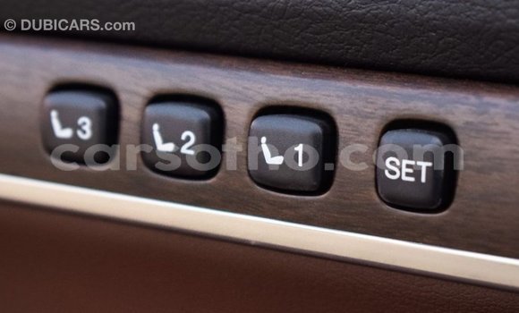 اشتري Imported Toyota Land Cruiser White سيارة في Import - Dubai في Maseru اشتري Imported Toyota Land Cruiser White سيارة في Import - Dubai في Maseru